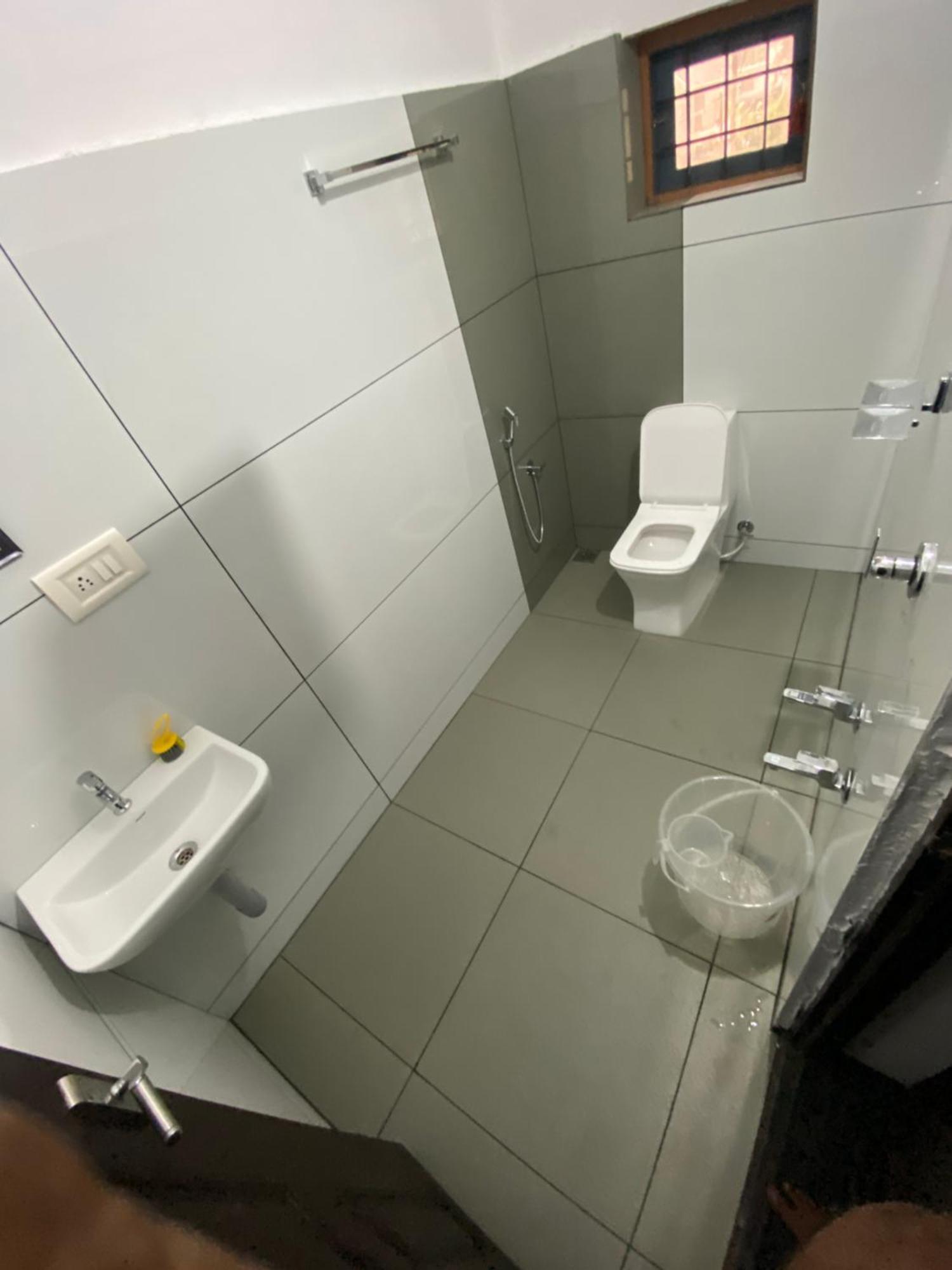 Ebs Guest House Nedumbassery Luaran gambar